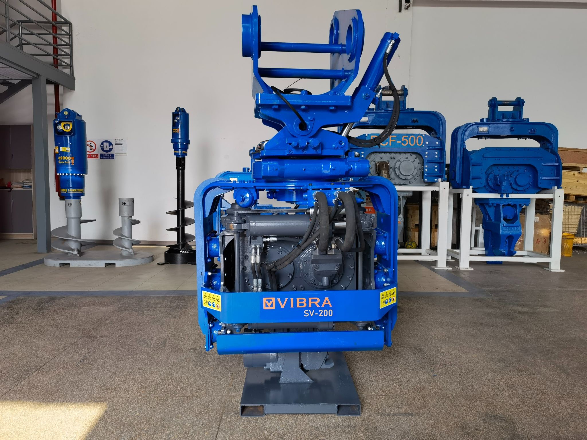 Hydraulic Side Grip Mini Excavator Pile Driver For Narrow Space Working