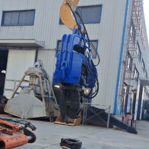 Advanced Photovoltaic Pile Driver Integrating Dual Pump Flow Merging And Compact Structure For Confined Spaces.