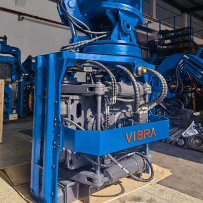 Hydraulic Side Grip Pile Driver for Confined Spaces | Low Headroom Operation + Bidirectional Tilt & 360° Rotation
