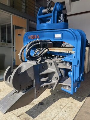 FV-280R High Frequency Vibration Output Pile Driver – Full Slewing Assembly & 335 kN Impact Energy