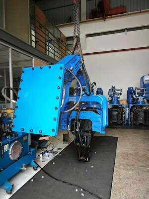 Self-Lubricating Bearing Pile Driver – FV-150 Quick Tool Change System For Maximum Uptime And Reduced Maintenance Costs