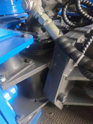 FV-280R High Frequency Vibration Output Pile Driver With Full Slewing Mechanism Assembly