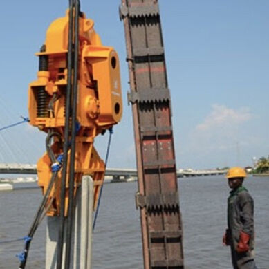 1000R/MIN 35t Impact Excavator Sheet Pile Driving Machine