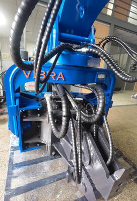 FV250R 360Degree Rotation Pile Driver Manufacturers – Static Crushing Low Vibration Noise Factory Design with Full Slewing Mechanism Assembly Hot Sale