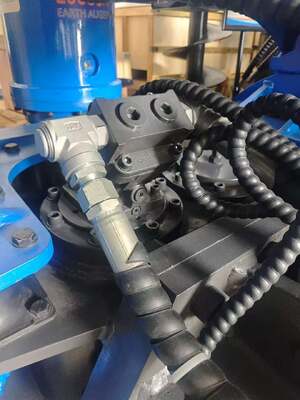 FV-280R High Frequency Vibration Output Pile Driver With Full Slewing Mechanism Assembly